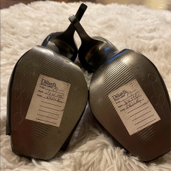 Jessica Simpson “Josette” Style pump in black. Size 36 (5.5) - Picture 4 of 5